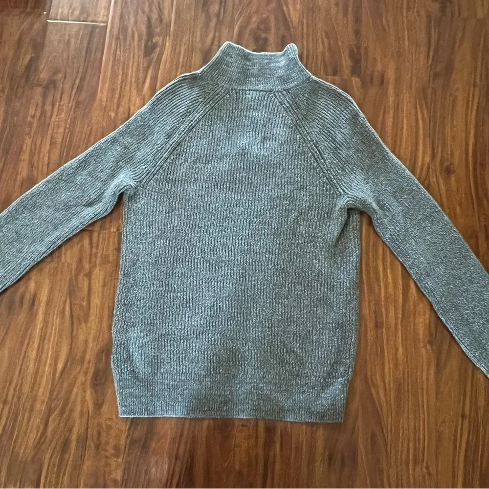 Banana Republic Men's Gray Ribbed Knit Mock Neck Long Sleeve Sweater size medium